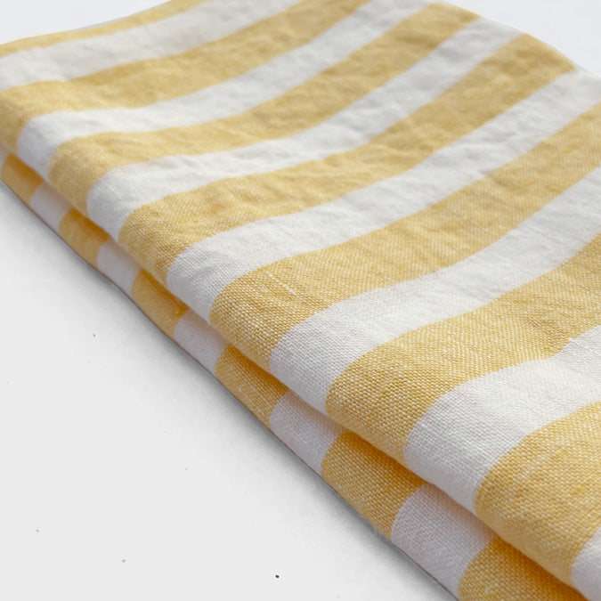 Serviette en lin à grandes rayures jaunes