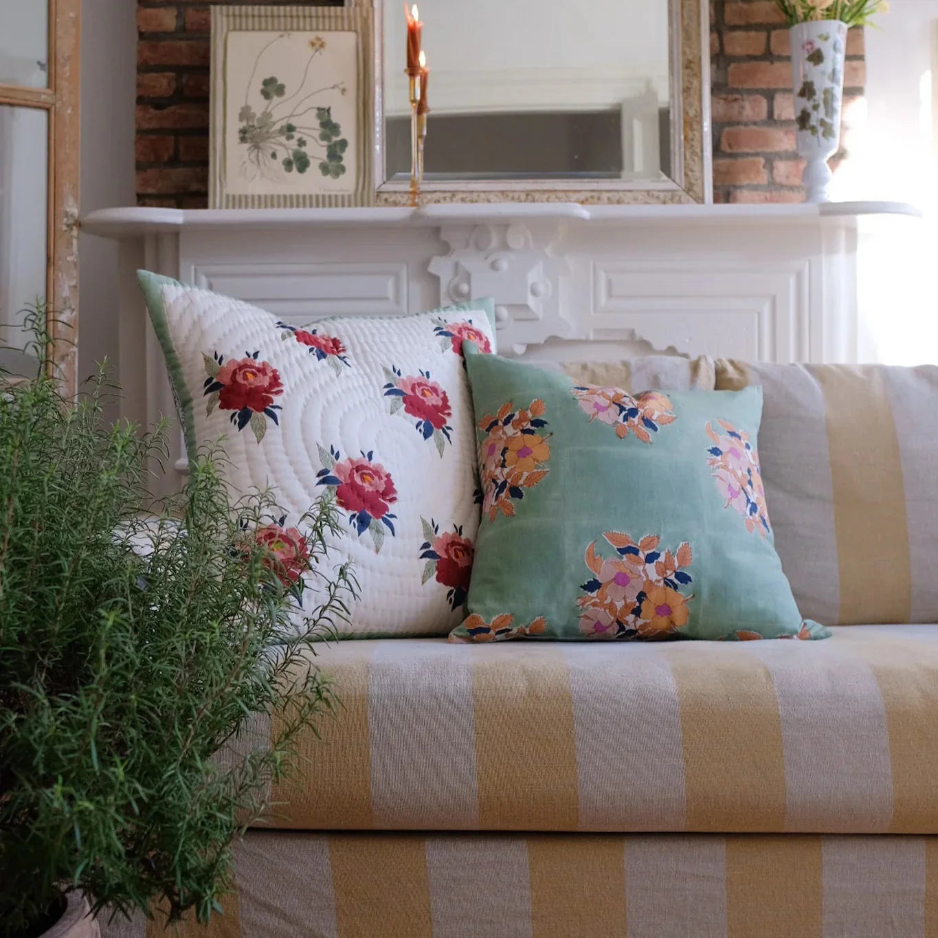 Housse de coussin matelassée rouge Babita