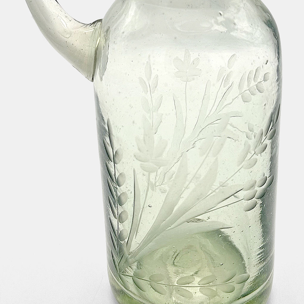 Pichet en verre gravé à la main