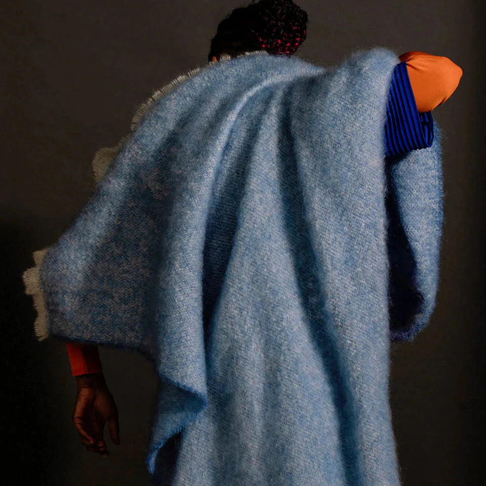 Jeté en mohair Mooneen Azure
