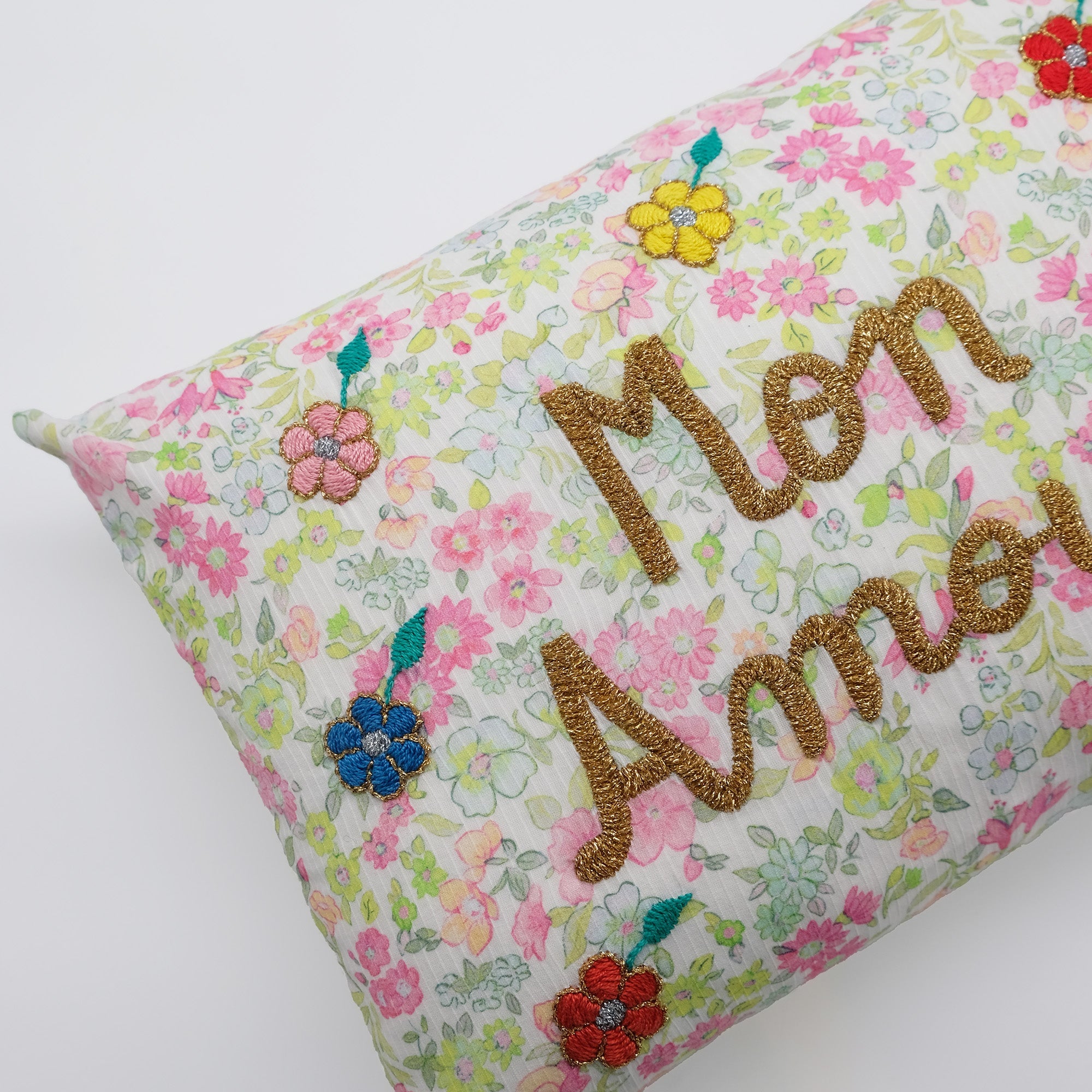 Coussin lombaire brodé Mon Amour Lime