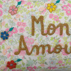 Coussin lombaire brodé Mon Amour Lime