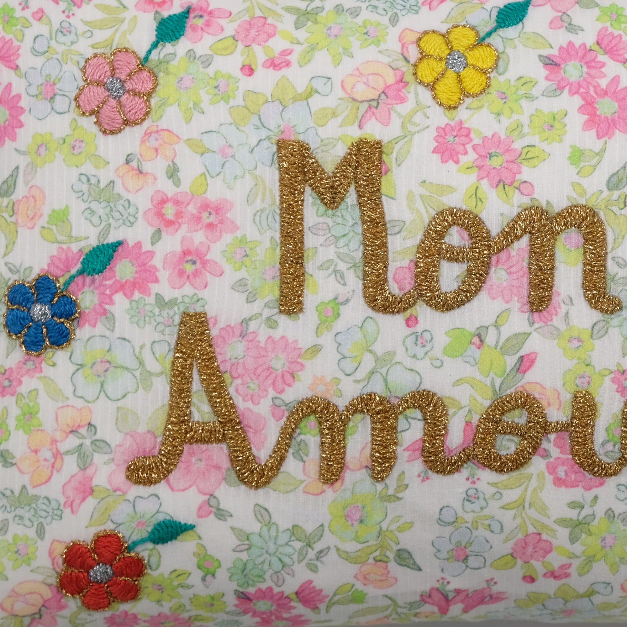 Coussin lombaire brodé Mon Amour Lime
