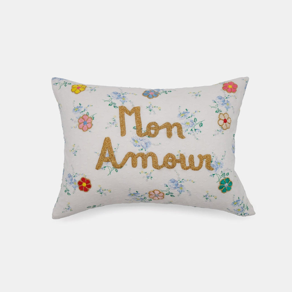 Coussin lombaire brodé blanc Mon Amour