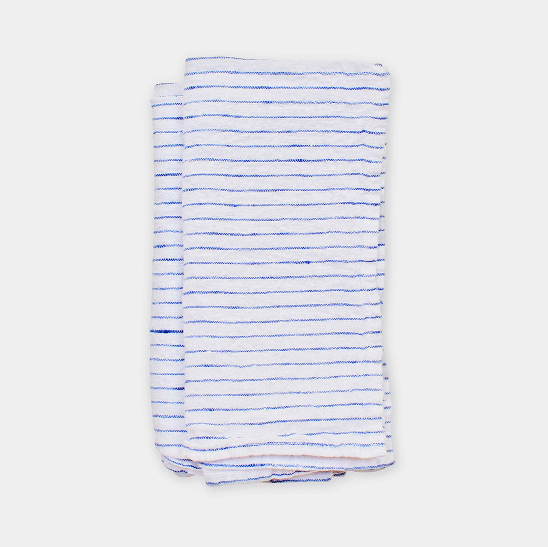 Serviette en lin à rayures bleu atlantique