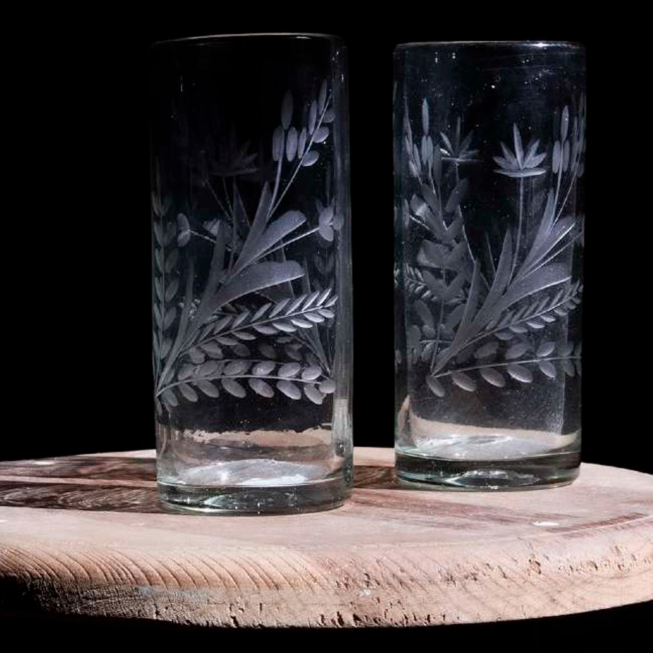 Verre gravé à la main en hauteur