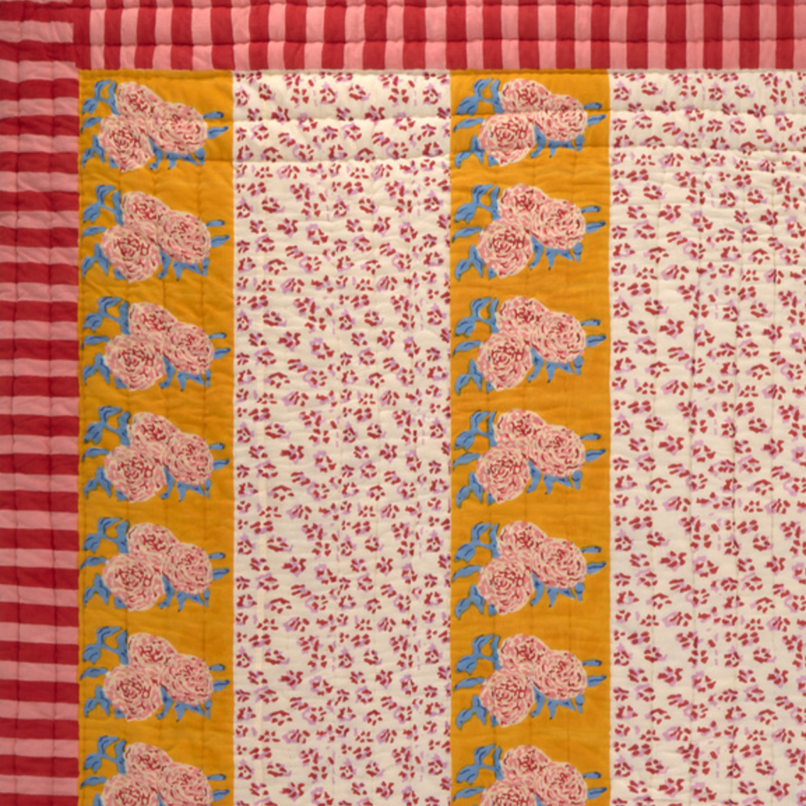 Couette dorée à rayures léopard