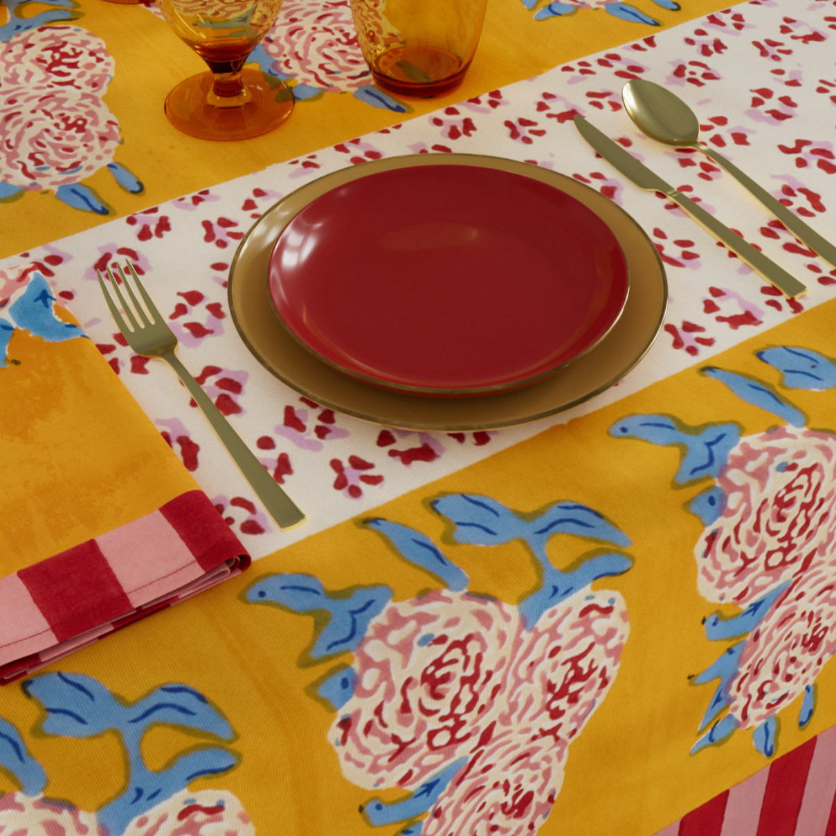 Nappe en coton doré à rayures léopard