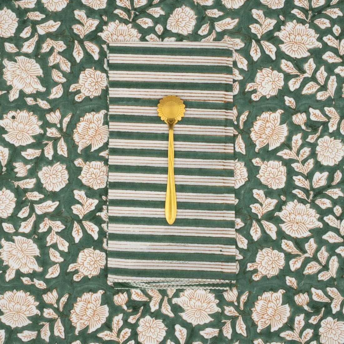 Serviettes en mousse Salem : lot de 4